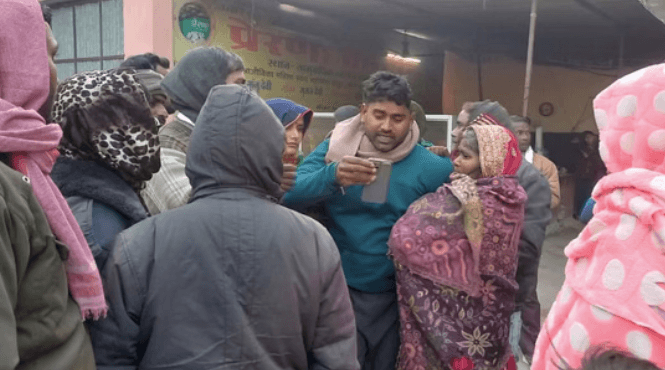 Jaunpur: तेज रफ्तार ट्रक ने छीनी मां-बेटे की जिंदगी, चाची गंभीर 1 Jaunour sadak hadsa