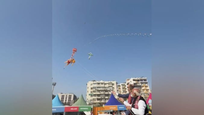 aastha-ya-maryada-hanuman-ji-ki-patang-par-bahas