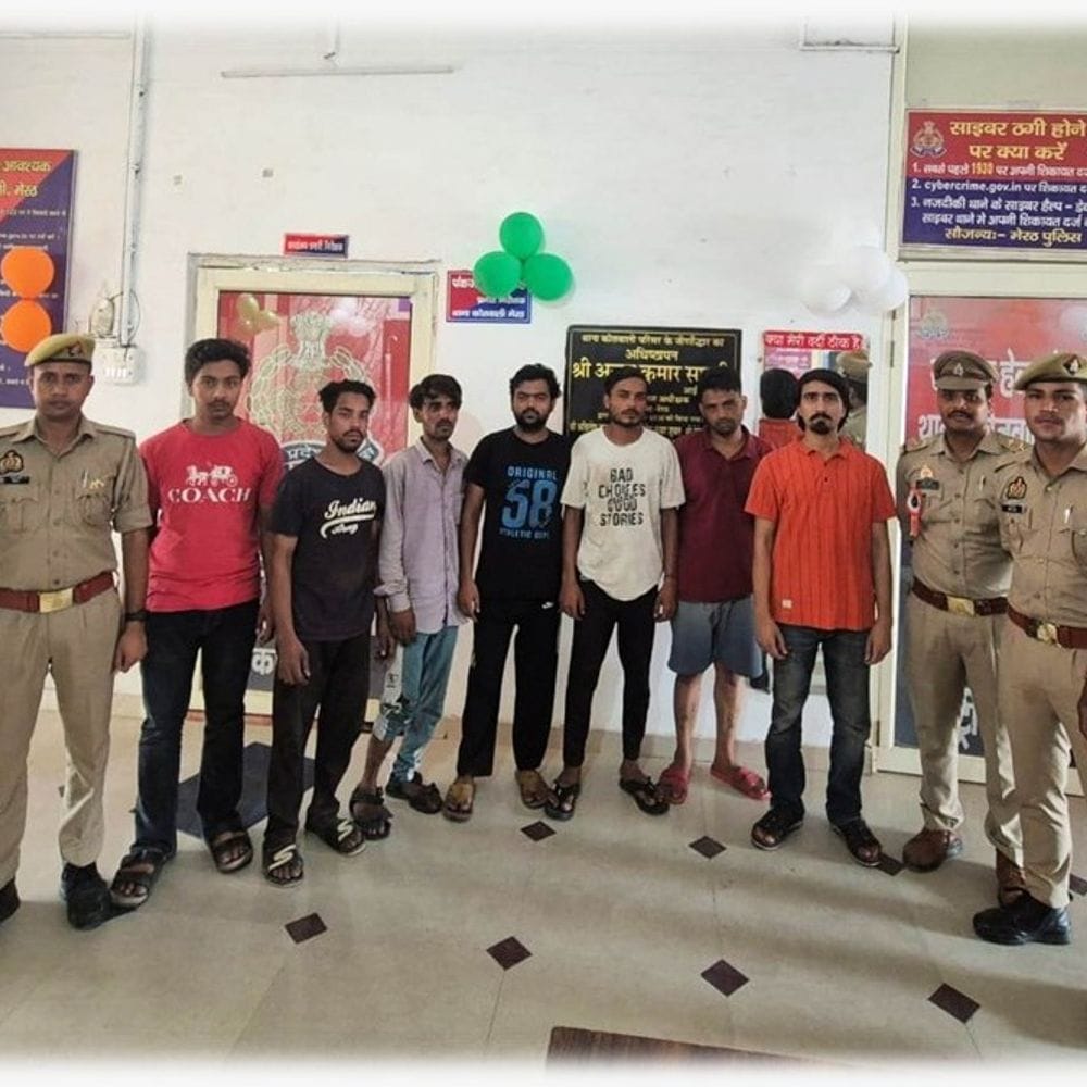 मेरठ में हुड़दंग करने वाले 7 गिरफ्तार:5 मोटरसाइकिलें जब्त, फरार आरोपियों की तलाश जारी 1 0678bf90 8c1e 4155 a0b8 b7336bd23f9f 1786887085049 XnO4Vc