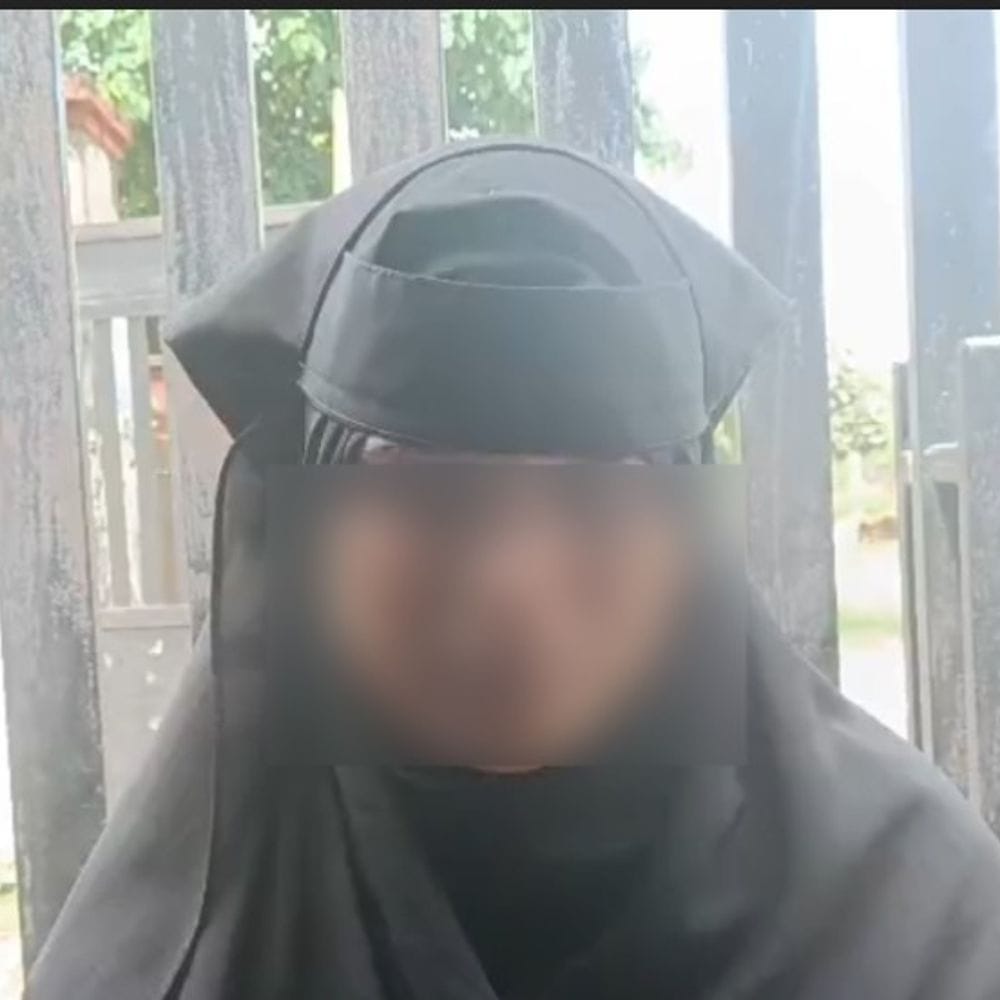 श्रावस्ती दहेज उत्पीड़न में 6 पर केस दर्ज:विवाहिता बोली नवजात की मौत, आरोप मां का नहीं डिब्बे का पिलाने देते थे दूध 3 3d1ceb6e 6c7a 4bfb b95a 577c317013a8 1786880718602 gFStrq