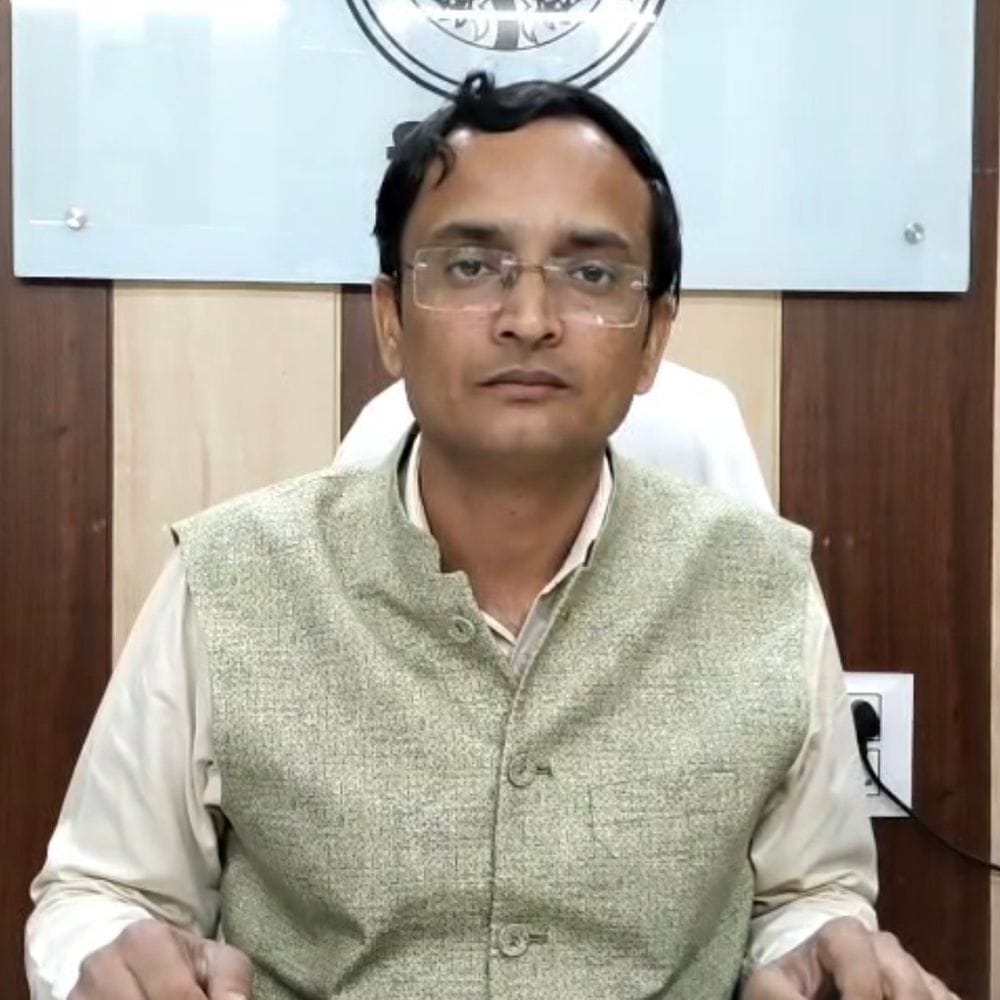 बिजनौर में सोमवार को स्कूल बंद:कावड़ यात्रा के चलते डीएम के आदेश पर 17 अगस्त को 12वीं तक के स्कूल बंद रहेंगे 1 4aa5aca5 656c 4157 b3a9 71ab86708d89 1786884511462 m1ZYu2