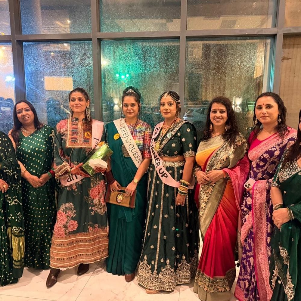 लखनऊ रिशिता मैनहैटन सोसाइटी में हरियाली तीज उत्सव:महापौर सुषमा खर्कवाल ने किया शुभारंभ, नमिता राय बनीं तीज क्वीन 1 629c4358 0a3f 4300 bd3c 9b363d5db3d0 1786883481407 z82FXS